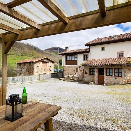 Casas Rurales Pandesiertos Onís エクステリア 写真