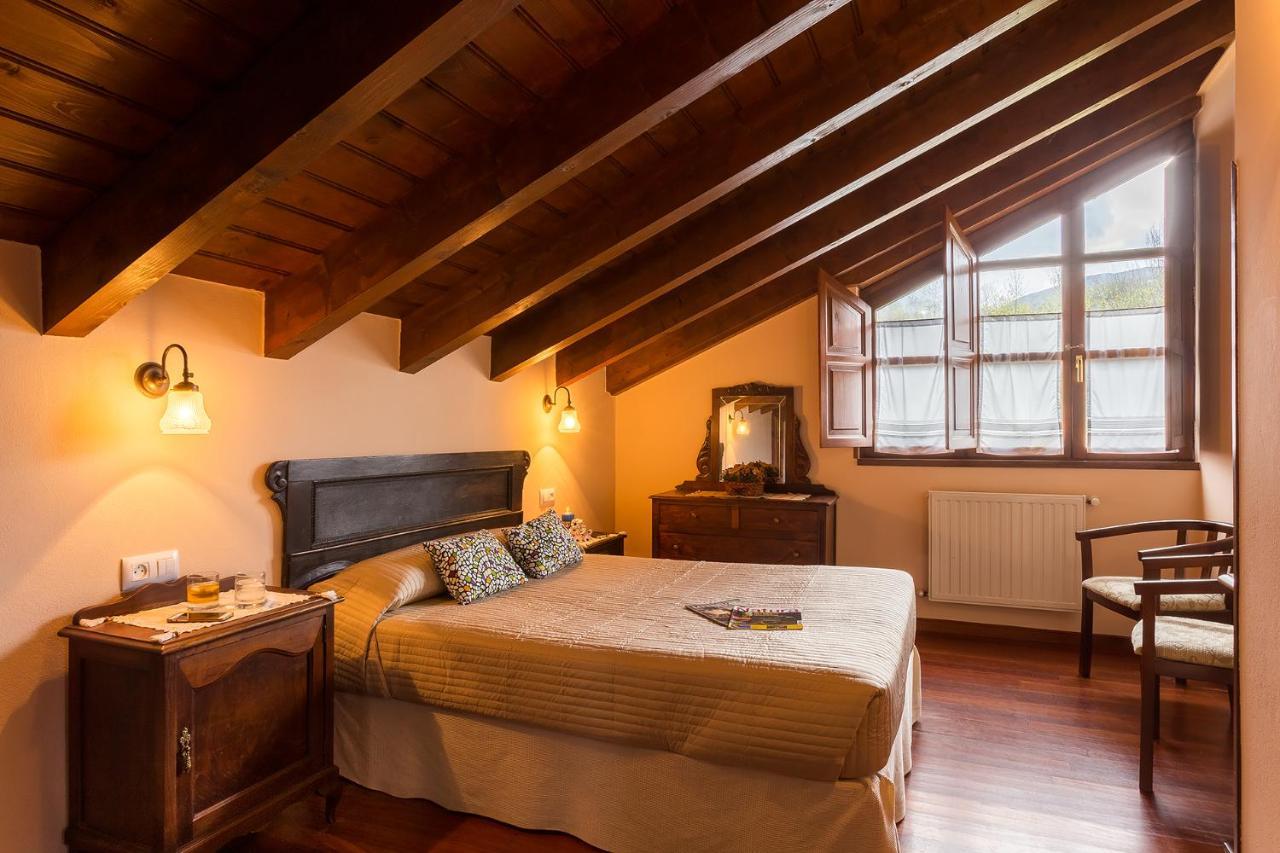Casas Rurales Pandesiertos Onís エクステリア 写真
